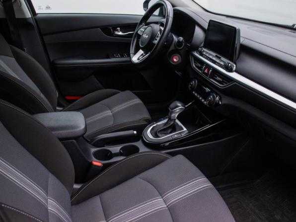 Kia Cerato IV Рестайлинг с пробегом 2021 года, цена 1 945 000 рублей, 129304 км, седан, Автокод Объявления