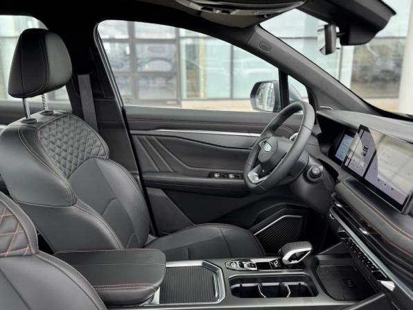 Geely Okavango I Рестайлинг с пробегом 2024 года, цена 2 865 000 рублей, 645 км, внедорожник, Автокод Объявления