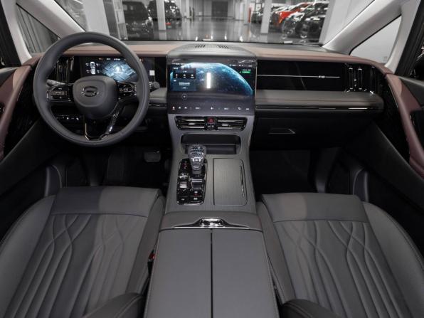 GAC Trumpchi M8 II с пробегом 2026 года, цена 4 750 000 рублей, 50 км, минивэн, Автокод Объявления