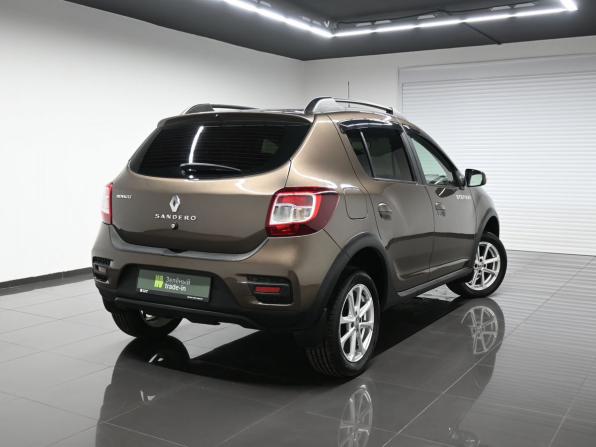 Renault Sandero II Рестайлинг с пробегом 2019 года, цена 1 165 000 рублей, 67670 км, хэтчбек, Автокод Объявления