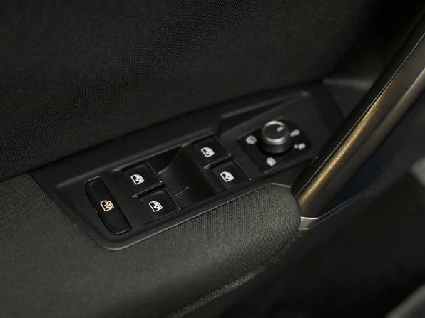 Volkswagen Tiguan II с пробегом 2018 года, цена 2 047 000 рублей, 123383 км, внедорожник, Автокод Объявления