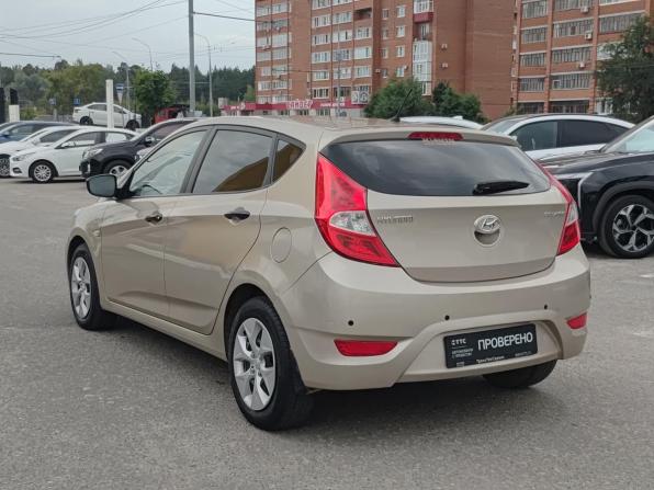 Hyundai Solaris I с пробегом 2014 года, цена 725 000 рублей, 153318 км, хэтчбек, Автокод Объявления