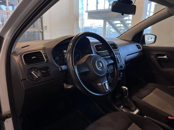 Volkswagen Polo V с пробегом 2014 года, цена 1 045 000 рублей, 94877 км, седан, Автокод Объявления