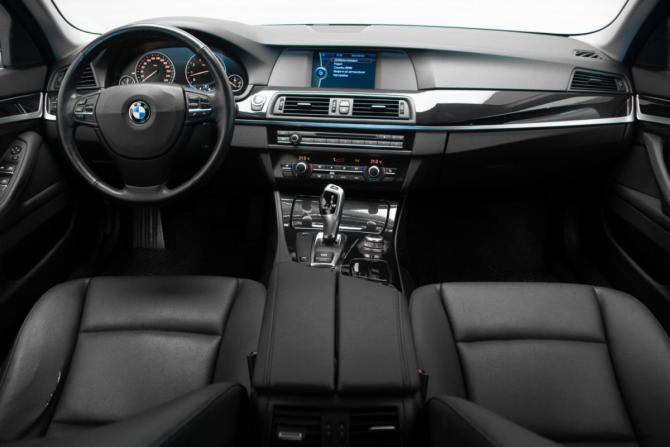 BMW 5 серии VI (F10/F11/F07) с пробегом 2011 года, цена 1 990 000 рублей, 112626 км, седан, Автокод Объявления
