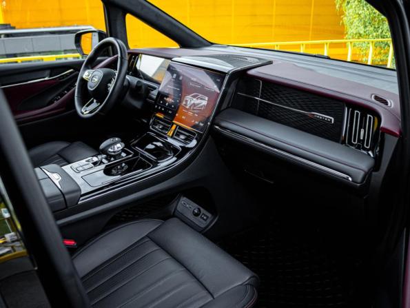 GAC Trumpchi M8 II с пробегом 2024 года, цена 4 849 000 рублей, 12100 км, минивэн, Автокод Объявления