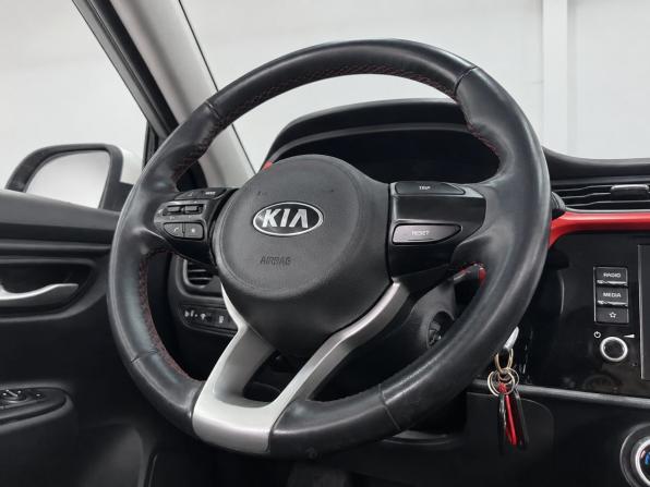 Kia Rio IV Рестайлинг с пробегом 2021 года, цена 1 549 000 рублей, 137000 км, хэтчбек, Автокод Объявления