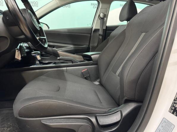 Hyundai Elantra VII (CN7) с пробегом 2021 года, цена 1 780 000 рублей, 56228 км, седан, Автокод Объявления