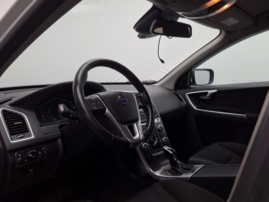 Volvo XC60 I Рестайлинг Мурманск  - изображение 19