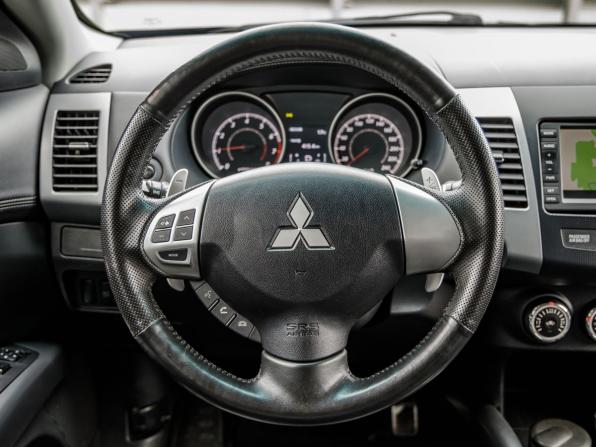 Mitsubishi Outlander II Рестайлинг с пробегом 2010 года, цена 988 000 рублей, 229575 км, внедорожник, Автокод Объявления