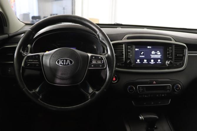 Kia Sorento III Prime Рестайлинг с пробегом 2018 года, цена 2 679 990 рублей, 233704 км, внедорожник, Автокод Объявления