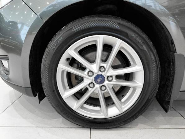 Ford Focus III Рестайлинг с пробегом 2016 года, цена 780 000 рублей, 172366 км, хэтчбек, Автокод Объявления