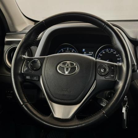 Toyota RAV4 IV (XA40) Рестайлинг с пробегом 2015 года, цена 1 950 000 рублей, 260639 км, внедорожник, Автокод Объявления