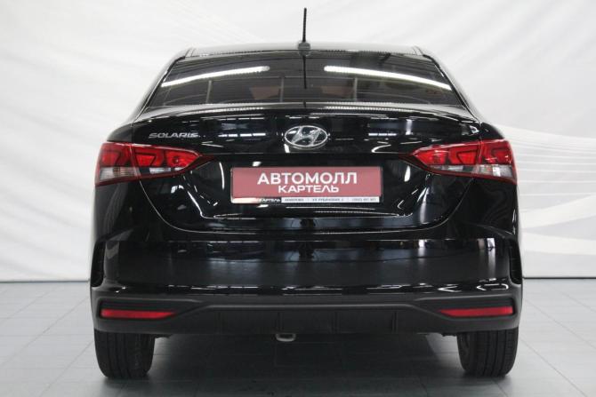 Hyundai Solaris II Рестайлинг с пробегом 2021 года, цена 1 579 000 рублей, 61518 км, седан, Автокод Объявления