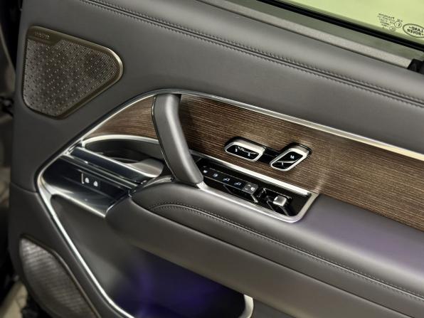 Land Rover Range Rover V с пробегом 2024 года, цена 24 900 000 рублей, 17849 км, внедорожник, Автокод Объявления