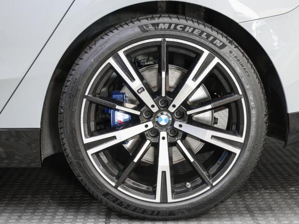 BMW 5 серии VIII (G60/G61/G68) с пробегом 2024 года, цена 8 648 000 рублей, 18094 км, седан, Автокод Объявления