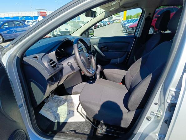 Renault Sandero II Рестайлинг с пробегом 2019 года, цена 1 184 995 рублей, 33000 км, хэтчбек, Автокод Объявления