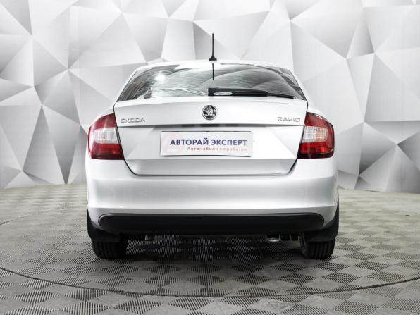 Skoda Rapid I Рестайлинг с пробегом 2018 года, цена 1 181 000 рублей, 103694 км, лифтбек, Автокод Объявления