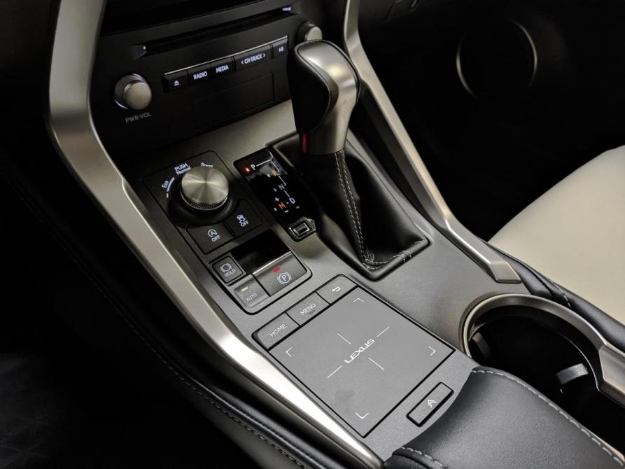 Lexus NX I Рестайлинг Санкт-Петербург  - изображение 28