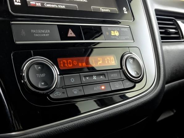 Mitsubishi Outlander III Рестайлинг 3 с пробегом 2019 года, цена 2 390 000 рублей, 53425 км, внедорожник, Автокод Объявления