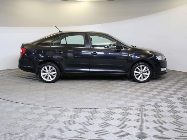 Skoda Rapid I с пробегом 2017 года, цена 825 000 рублей, 195471 км, лифтбек, Автокод Объявления