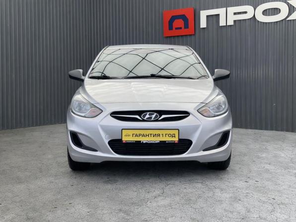 Hyundai Solaris I с пробегом 2013 года, цена 847 000 рублей, 167122 км, седан, Автокод Объявления