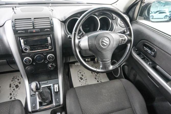 Suzuki Escudo III с пробегом 2008 года, цена 899 000 рублей, 152339 км, внедорожник, Автокод Объявления