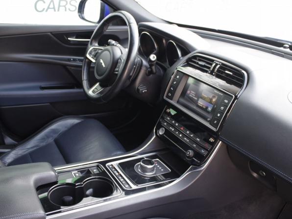 Jaguar XE I с пробегом 2016 года, цена 2 195 000 рублей, 127772 км, седан, Автокод Объявления