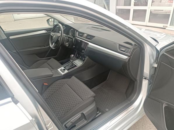 Skoda Superb III Рестайлинг с пробегом 2020 года, цена 2 500 000 рублей, 63800 км, лифтбек, Автокод Объявления