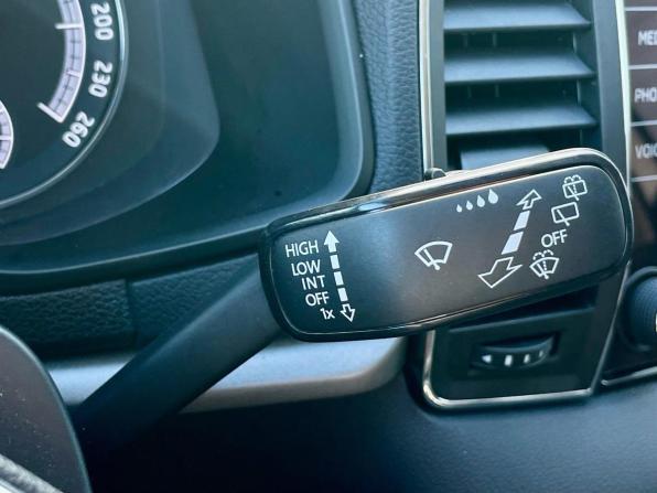 Skoda Karoq I с пробегом 2021 года, цена 2 420 000 рублей, 73302 км, внедорожник, Автокод Объявления