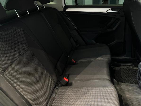 Volkswagen Tiguan II с пробегом 2019 года, цена 2 499 000 рублей, 105935 км, внедорожник, Автокод Объявления