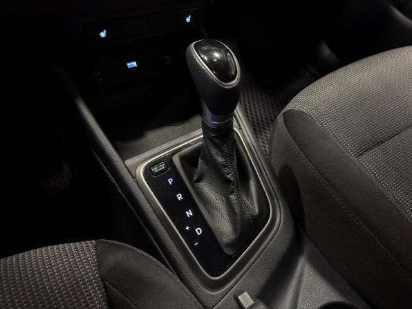 Hyundai Solaris II Рестайлинг с пробегом 2022 года, цена 1 399 000 рублей, 71500 км, седан, Автокод Объявления