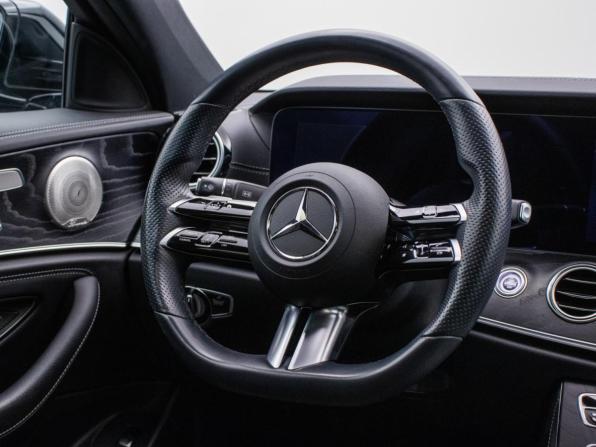 Mercedes-Benz E-Класс V (W213 S213 C238) Рестайлинг с пробегом 2021 года, цена 4 864 000 рублей, 48300 км, седан, Автокод Объявления