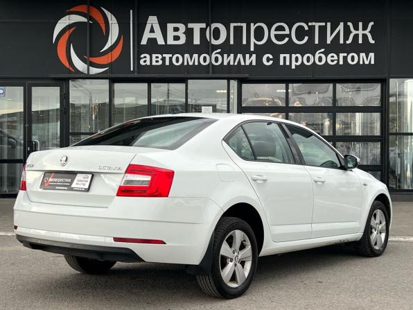 Skoda Octavia III (A7) Рестайлинг с пробегом 2018 года, цена 1 698 000 рублей, 129559 км, лифтбек, Автокод Объявления