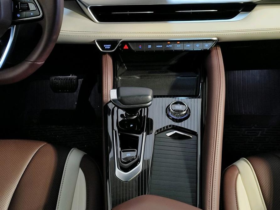 Geely Monjaro I Москва  - изображение 10