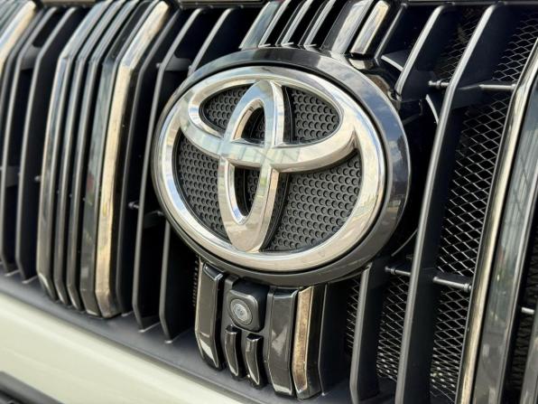 Toyota Land Cruiser Prado 150 Series Рестайлинг 3 с пробегом 2021 года, цена 6 287 000 рублей, 133440 км, внедорожник, Автокод Объявления