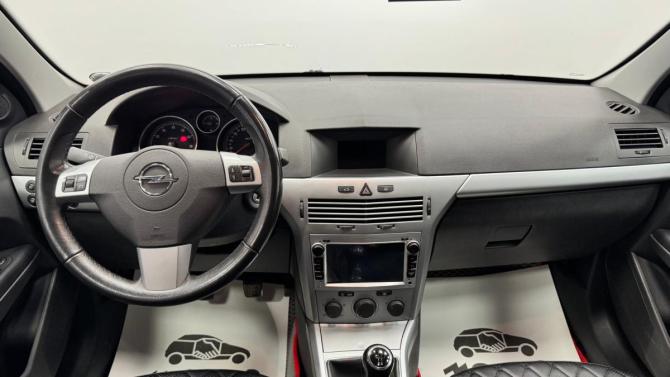 Opel Astra H Рестайлинг с пробегом 2010 года, цена 510 000 рублей, 214000 км, седан, Автокод Объявления