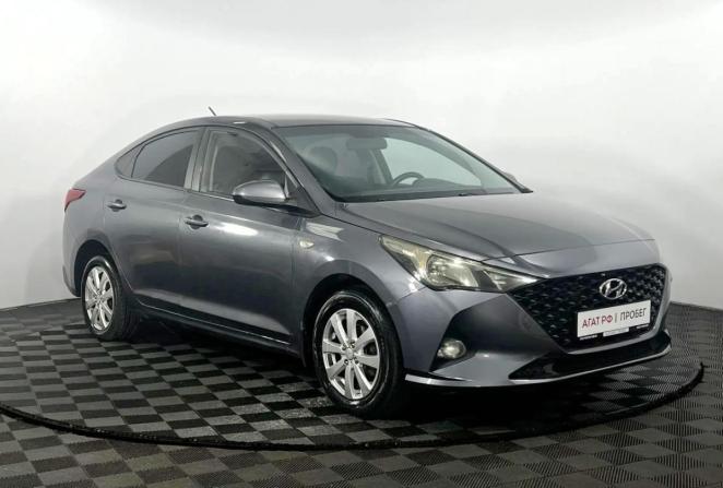 Hyundai Solaris II Рестайлинг с пробегом 2021 года, цена 1 000 000 рублей, 255535 км, седан, Автокод Объявления