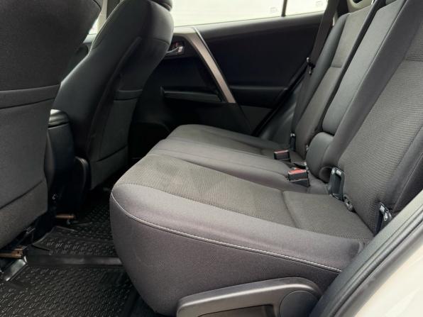 Toyota RAV4 IV (XA40) Рестайлинг с пробегом 2018 года, цена 2 349 999 рублей, 85000 км, внедорожник, Автокод Объявления