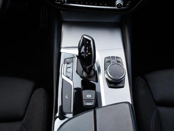 BMW 5 серии VII (G30/G31/G38) с пробегом 2019 года, цена 3 289 000 рублей, 184979 км, седан, Автокод Объявления