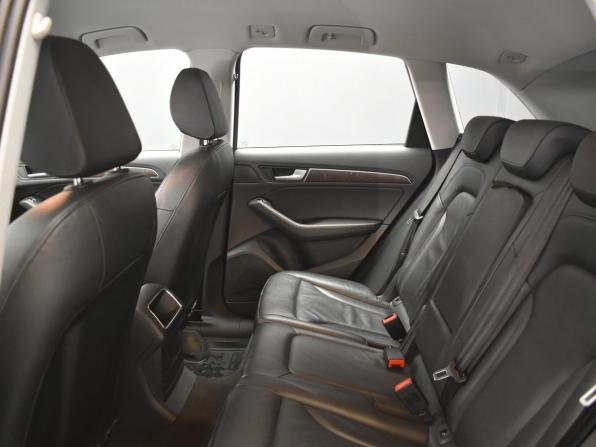 Audi Q5 I (8R) Рестайлинг с пробегом 2013 года, цена 1 790 000 рублей, 211045 км, внедорожник, Автокод Объявления