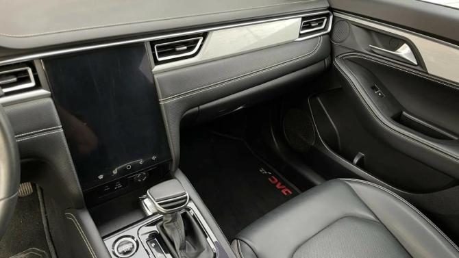 JAC J7 I с пробегом 2023 года, цена 1 398 000 рублей, 33630 км, хэтчбек, Автокод Объявления