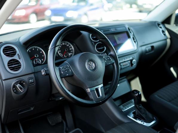Volkswagen Tiguan I Рестайлинг с пробегом 2012 года, цена 1 399 000 рублей, 168423 км, внедорожник, Автокод Объявления