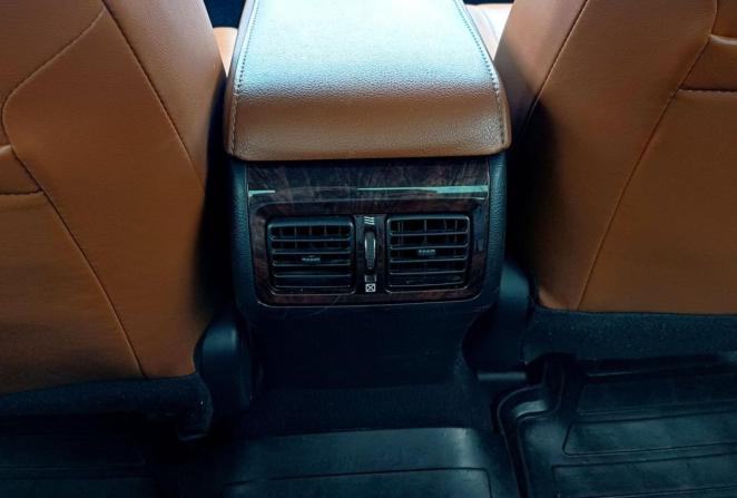 Toyota Camry VII (XV50) Рестайлинг с пробегом 2017 года, цена 1 940 000 рублей, 207468 км, седан, Автокод Объявления