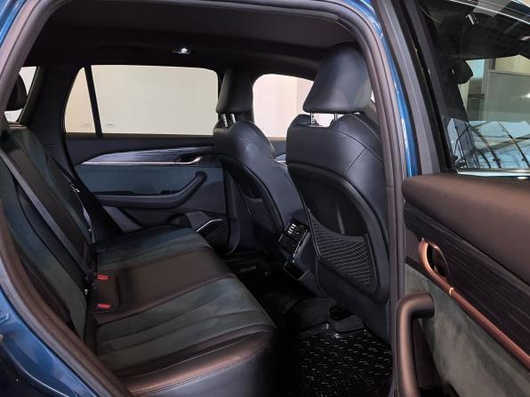 Geely Monjaro I с пробегом 2023 года, цена 3 350 000 рублей, 50342 км, внедорожник, Автокод Объявления