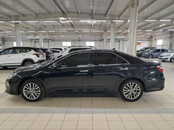 Toyota Camry VII (XV50) Рестайлинг 2 с пробегом 2017 года, цена 1 980 000 рублей, 297586 км, седан, Автокод Объявления