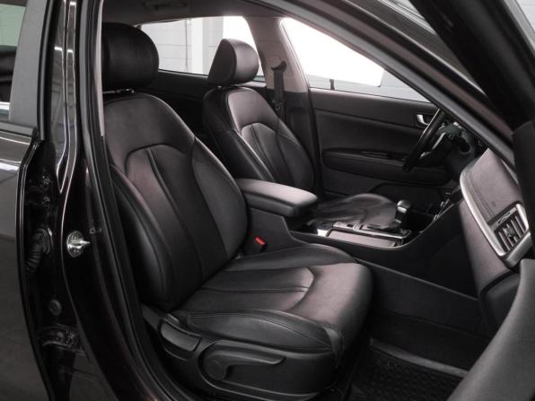 Kia Optima IV Рестайлинг с пробегом 2018 года, цена 2 120 000 рублей, 72245 км, седан, Автокод Объявления
