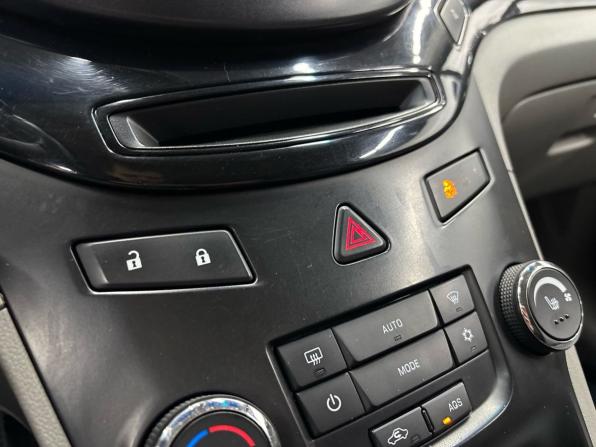 Chevrolet Orlando I с пробегом 2012 года, цена 850 000 рублей, 280208 км, компактвэн, Автокод Объявления