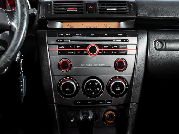 Mazda 3 I (BK) Рестайлинг с пробегом 2007 года, цена 460 000 рублей, 301277 км, седан, Автокод Объявления