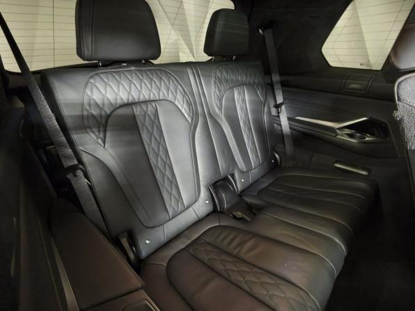 BMW X7 I (G07) Рестайлинг с пробегом 2024 года, цена 13 950 000 рублей, 25455 км, внедорожник, Автокод Объявления