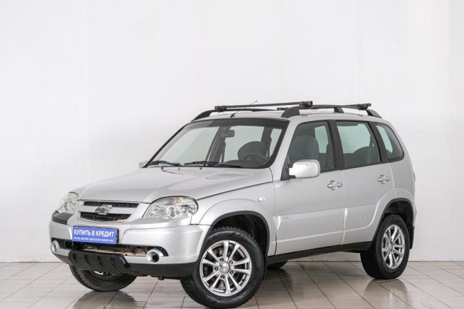 Chevrolet Niva I Рестайлинг с пробегом 2011 года, цена 599 000 рублей, 230000 км, внедорожник, Автокод Объявления